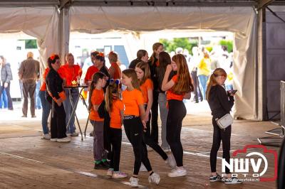 Koningsdag gezelligheid in de gemeente Oldebroek. - © NWVFoto.nl