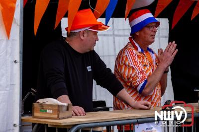 Koningsdag gezelligheid in de gemeente Oldebroek. - © NWVFoto.nl