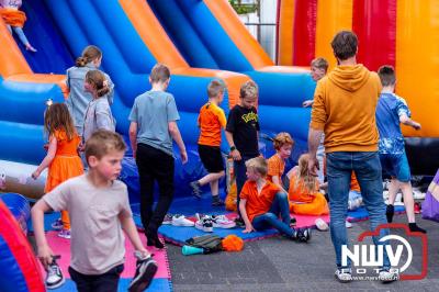 Koningsdag gezelligheid in de gemeente Oldebroek. - © NWVFoto.nl