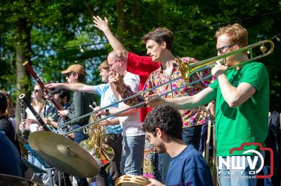 Bezoekersgroei voor Grote Vrijheid Festival 2025 aan Tempelweg in Elburg. - © NWVFoto.nl