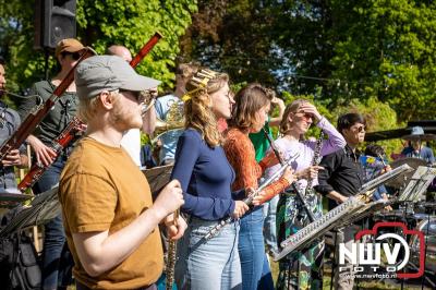 Bezoekersgroei voor Grote Vrijheid Festival 2025 aan Tempelweg in Elburg. - © NWVFoto.nl