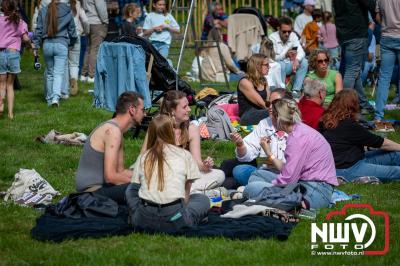 Bezoekersgroei voor Grote Vrijheid Festival 2025 aan Tempelweg in Elburg. - © NWVFoto.nl