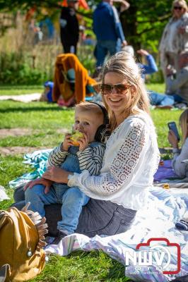 Bezoekersgroei voor Grote Vrijheid Festival 2025 aan Tempelweg in Elburg. - © NWVFoto.nl