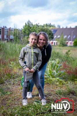 Geslaagde Start: Eerste Avond van de Avondvierdaagse op ’t Harde met een Kleine 600 Wandelaars. - © NWVFoto.nl