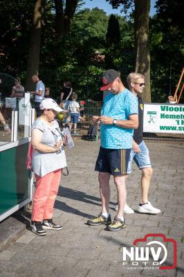 Wandelen in de schaduw: een geslaagde avond op ’t Harde - © NWVFoto.nl
