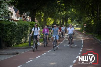 Wandelen in de schaduw: een geslaagde avond op ’t Harde - © NWVFoto.nl
