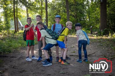 Wandelen in de schaduw: een geslaagde avond op ’t Harde - © NWVFoto.nl