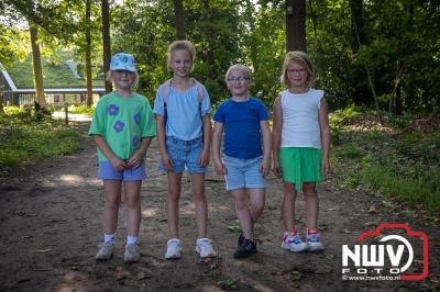 Wandelen in de schaduw: een geslaagde avond op ’t Harde - © NWVFoto.nl