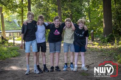 Wandelen in de schaduw: een geslaagde avond op ’t Harde - © NWVFoto.nl