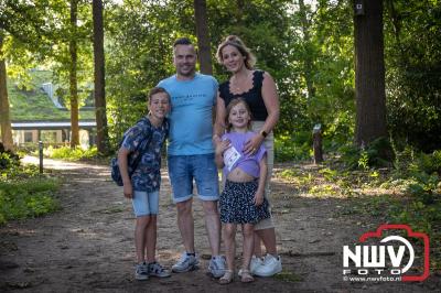 Wandelen in de schaduw: een geslaagde avond op ’t Harde - © NWVFoto.nl