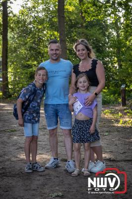 Wandelen in de schaduw: een geslaagde avond op ’t Harde - © NWVFoto.nl