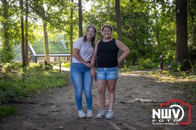 Wandelen in de schaduw: een geslaagde avond op ’t Harde - © NWVFoto.nl