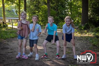 Wandelen in de schaduw: een geslaagde avond op ’t Harde - © NWVFoto.nl