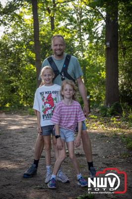 Wandelen in de schaduw: een geslaagde avond op ’t Harde - © NWVFoto.nl