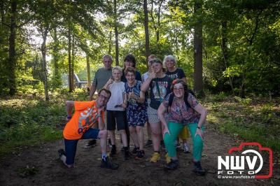 Wandelen in de schaduw: een geslaagde avond op ’t Harde - © NWVFoto.nl