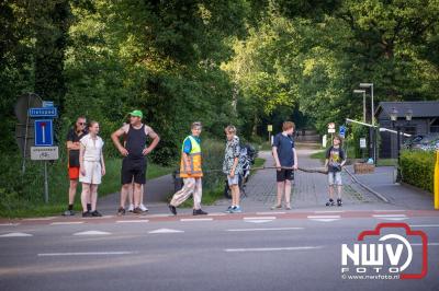 Wandelen in de schaduw: een geslaagde avond op ’t Harde - © NWVFoto.nl