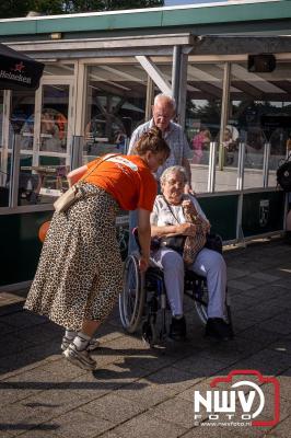 Wat een geweldige slotavond van de avondwandelvierdaagse op 't Harde. - © NWVFoto.nl