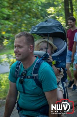 Wat een geweldige slotavond van de avondwandelvierdaagse op 't Harde. - © NWVFoto.nl