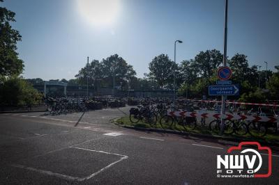 Wat een geweldige slotavond van de avondwandelvierdaagse op 't Harde. - © NWVFoto.nl
