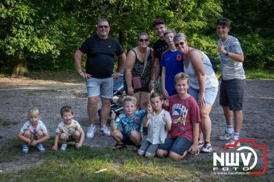 Wat een geweldige slotavond van de avondwandelvierdaagse op 't Harde. - © NWVFoto.nl