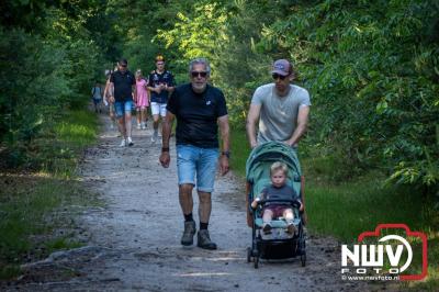 Wat een geweldige slotavond van de avondwandelvierdaagse op 't Harde. - © NWVFoto.nl