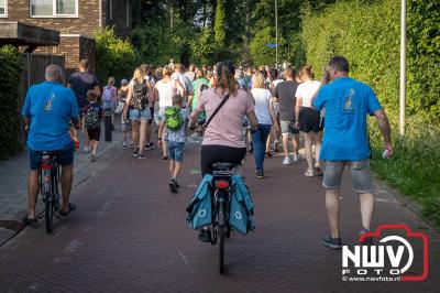 Wat een geweldige slotavond van de avondwandelvierdaagse op 't Harde. - © NWVFoto.nl