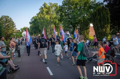 Wat een geweldige slotavond van de avondwandelvierdaagse op 't Harde. - © NWVFoto.nl