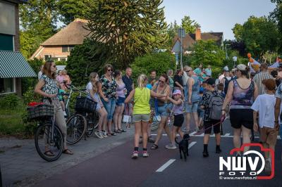 Wat een geweldige slotavond van de avondwandelvierdaagse op 't Harde. - © NWVFoto.nl