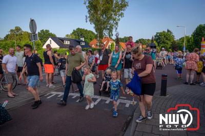 Wat een geweldige slotavond van de avondwandelvierdaagse op 't Harde. - © NWVFoto.nl
