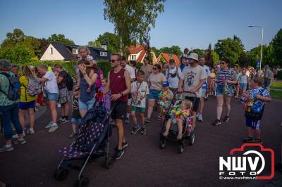 Wat een geweldige slotavond van de avondwandelvierdaagse op 't Harde. - © NWVFoto.nl