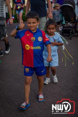 Wat een geweldige slotavond van de avondwandelvierdaagse op 't Harde. - © NWVFoto.nl