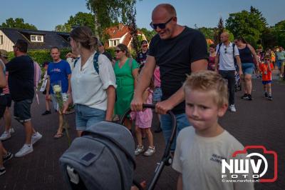 Wat een geweldige slotavond van de avondwandelvierdaagse op 't Harde. - © NWVFoto.nl