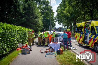 Brandweer onderweg met spoed, betrokken bij ernstig ongeval met personenauto op de N309 Eperweg 't Harde. - © NWVFoto.nl