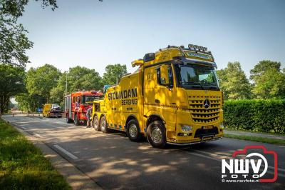 Brandweer onderweg met spoed, betrokken bij ernstig ongeval met personenauto op de N309 Eperweg 't Harde. - © NWVFoto.nl