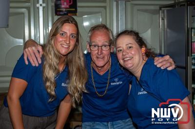 Op een nieuwe lokatie aan de Koemkolkweg in Oosterwolde  is vrijdag onder veel gezelligheid het kleinschalige Festival BigPop van start gegaan. - © NWVFoto.nl