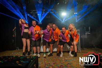 Op een nieuwe lokatie aan de Koemkolkweg in Oosterwolde  is vrijdag onder veel gezelligheid het kleinschalige Festival BigPop van start gegaan. - © NWVFoto.nl