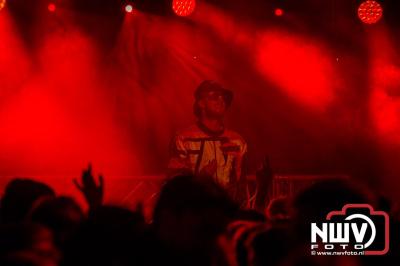 Op een nieuwe lokatie aan de Koemkolkweg in Oosterwolde  is vrijdag onder veel gezelligheid het kleinschalige Festival BigPop van start gegaan. - © NWVFoto.nl