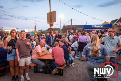 Volle bak tijdens de zaterdag editie van Festival BigPop met onder meer een optreden van Bökkers in de hoofd tent en Boogie Kearls in café 't Kleine Biggetje. - © NWVFoto.nl