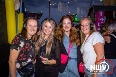 Volle bak tijdens de zaterdag editie van Festival BigPop met onder meer een optreden van Bökkers in de hoofd tent en Boogie Kearls in café 't Kleine Biggetje. - © NWVFoto.nl
