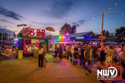 Volle bak tijdens de zaterdag editie van Festival BigPop met onder meer een optreden van Bökkers in de hoofd tent en Boogie Kearls in café 't Kleine Biggetje. - © NWVFoto.nl