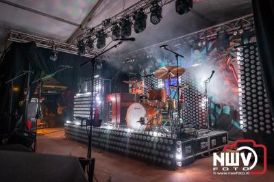 Volle bak tijdens de zaterdag editie van Festival BigPop met onder meer een optreden van Bökkers in de hoofd tent en Boogie Kearls in café 't Kleine Biggetje. - © NWVFoto.nl