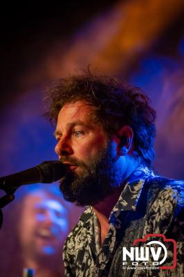 Volle bak tijdens de zaterdag editie van Festival BigPop met onder meer een optreden van Bökkers in de hoofd tent en Boogie Kearls in café 't Kleine Biggetje. - © NWVFoto.nl