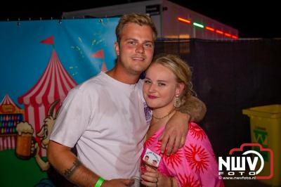 Volle bak tijdens de zaterdag editie van Festival BigPop met onder meer een optreden van Bökkers in de hoofd tent en Boogie Kearls in café 't Kleine Biggetje. - © NWVFoto.nl