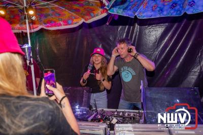 Volle bak tijdens de zaterdag editie van Festival BigPop met onder meer een optreden van Bökkers in de hoofd tent en Boogie Kearls in café 't Kleine Biggetje. - © NWVFoto.nl