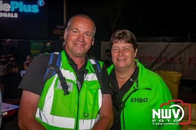 Volle bak tijdens de zaterdag editie van Festival BigPop met onder meer een optreden van Bökkers in de hoofd tent en Boogie Kearls in café 't Kleine Biggetje. - © NWVFoto.nl