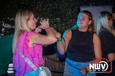 Volle bak tijdens de zaterdag editie van Festival BigPop met onder meer een optreden van Bökkers in de hoofd tent en Boogie Kearls in café 't Kleine Biggetje. - © NWVFoto.nl