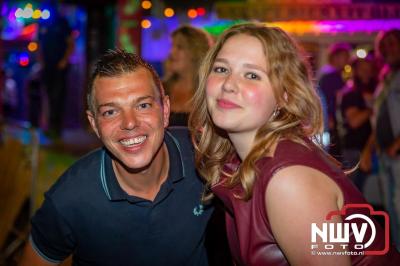 Volle bak tijdens de zaterdag editie van Festival BigPop met onder meer een optreden van Bökkers in de hoofd tent en Boogie Kearls in café 't Kleine Biggetje. - © NWVFoto.nl