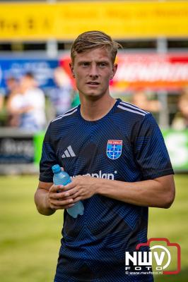 In Oldebroek op Sportpark van Owios speelde vrijdag PEC Zwolle zijn eerst oefenduel tegen het  Schotse Dundee United en wist deze met 2-1 te winnen. - © NWVFoto.nl