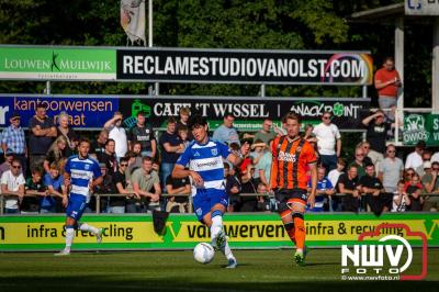 In Oldebroek op Sportpark van Owios speelde vrijdag PEC Zwolle zijn eerst oefenduel tegen het  Schotse Dundee United en wist deze met 2-1 te winnen. - © NWVFoto.nl
