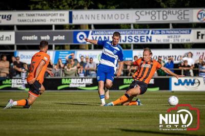 In Oldebroek op Sportpark van Owios speelde vrijdag PEC Zwolle zijn eerst oefenduel tegen het  Schotse Dundee United en wist deze met 2-1 te winnen. - © NWVFoto.nl